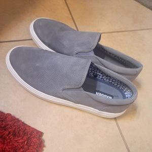 Men's shoes